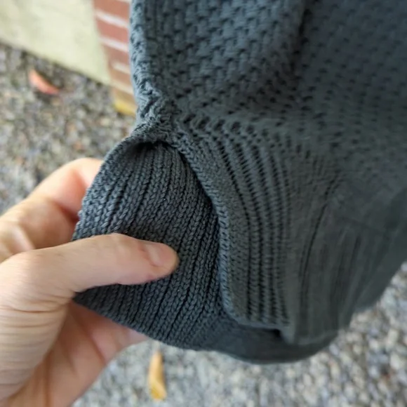 Ann Taylor sweater medium - Picture 6 of 9